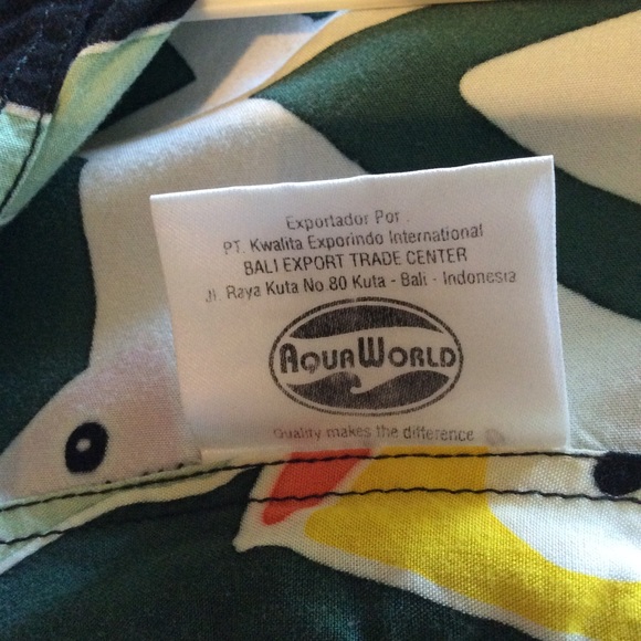 Brightly Colored Shirt - Picture 4 of 4